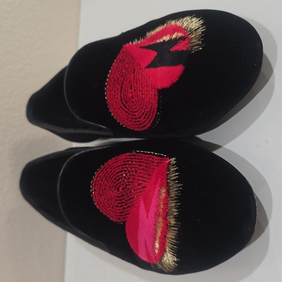 ❤️ SAINT LAURENT VELVET HEART LOAFER FLATS - Picture 6 of 15